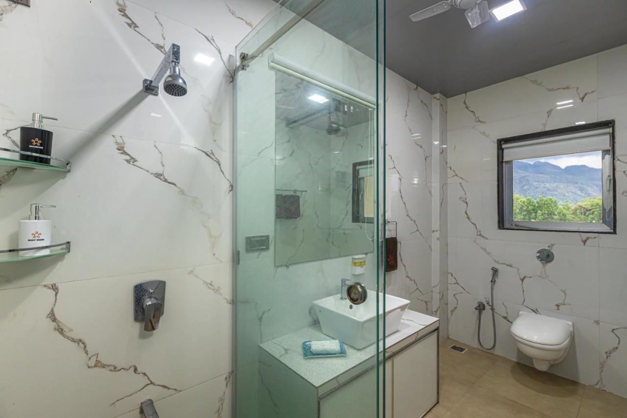 Saffronstays Odyssey, Karjat - 10 Acres Pet-Friendly Estate With Swimming Pool Chinchavli Luaran gambar